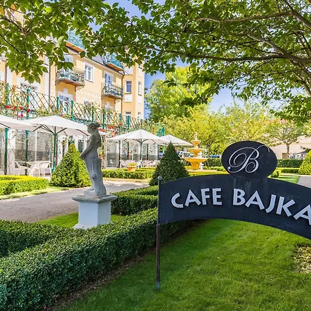 Hotel Bajkal 4*
